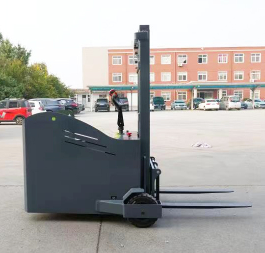 24V-1.2-Ton-Electric-Steering-Stacker03